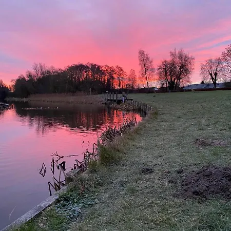 波罗比威尔克库洛酒店 Brobyværk