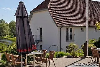 波罗比威尔克库洛酒店 3* Brobyværk